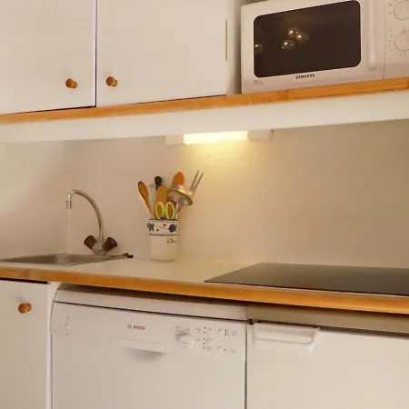 Lumineux 2* En Famille, Skis Aux Pieds, Proches Commerces Et Ecoles De - Fr-1-182-136 Apartment Meribel