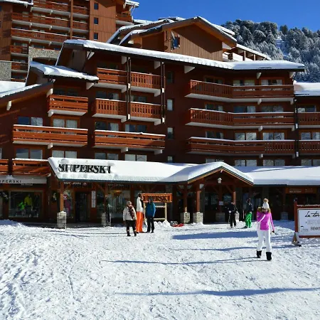 Lumineux 2* En Famille, Skis Aux Pieds, Proches Commerces Et Ecoles De - Fr-1-182-136 Apartment *